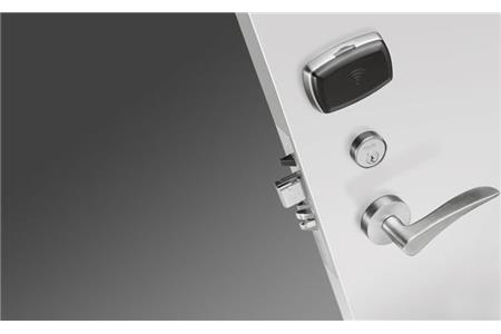 آشنایی با پاور سوئیچ هوشمند، کاربرد و انواع آن