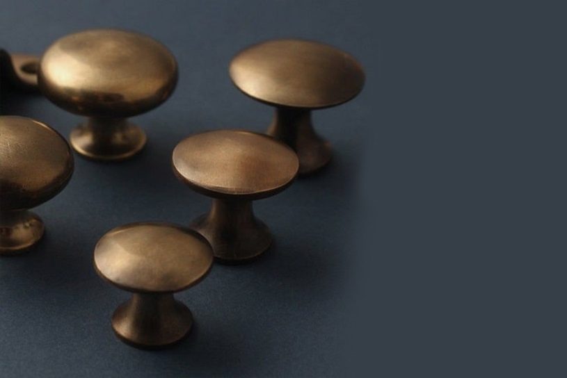 دستگیره کابینت دکمه ای