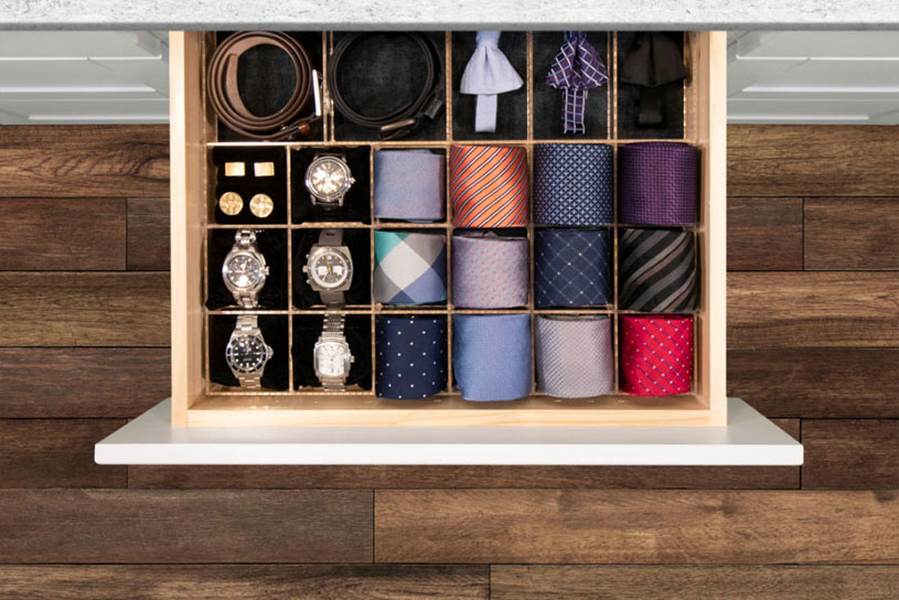 آینه گردان کمد