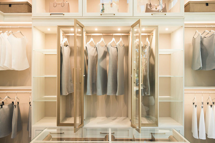 اکسسوری برای کمدهای درب شیشه ای