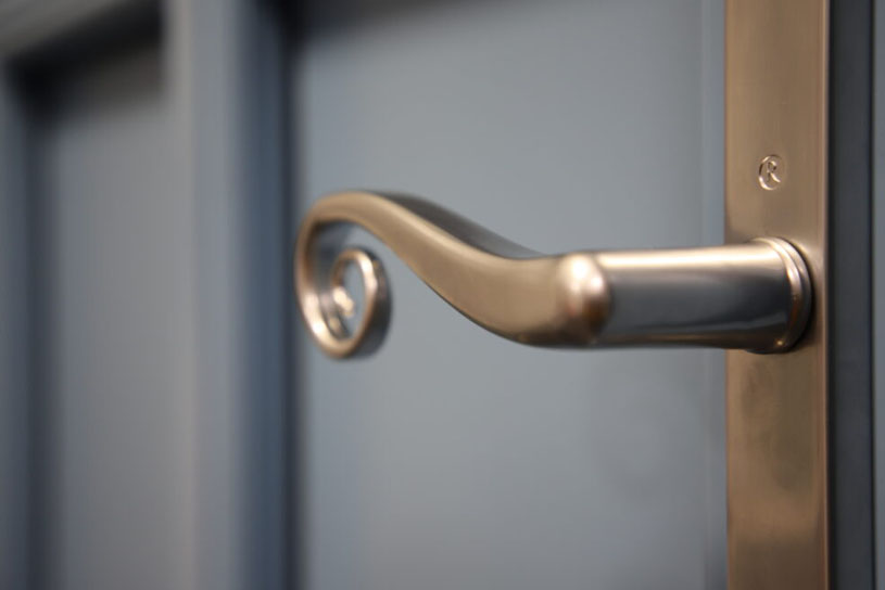 ویژگی‌های دستگیره پنجره خوب