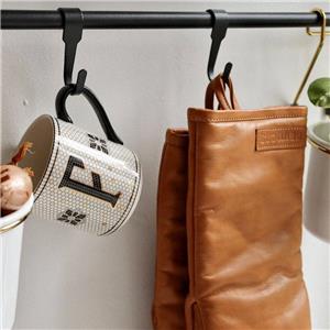 Ikea-black-11
