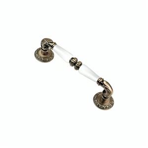Diyako-Dylan-pull-ceramic-3